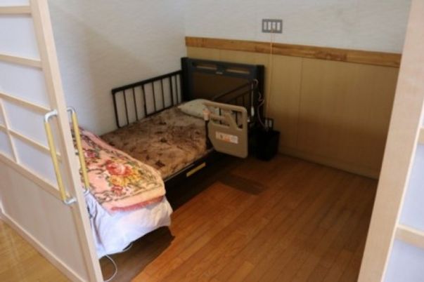 落ち着いた雰囲気の居室