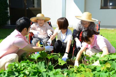 ガーデニング活動の様子