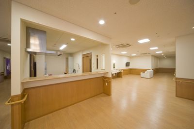 広々としたダイニングルーム