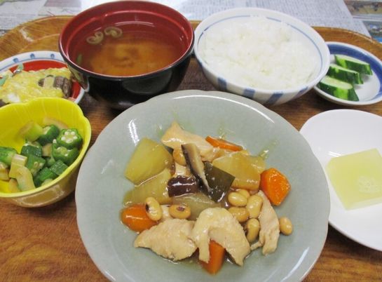 栄養バランスの取れた食事