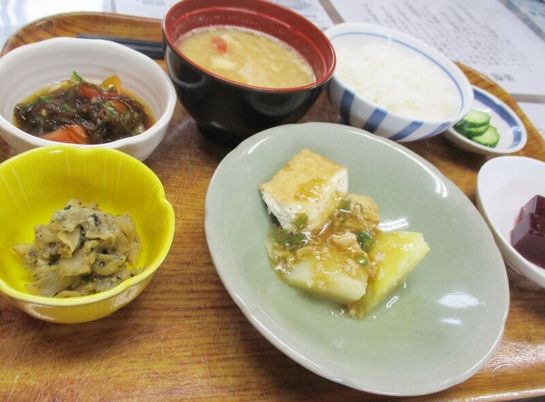 手作りの温かい料理