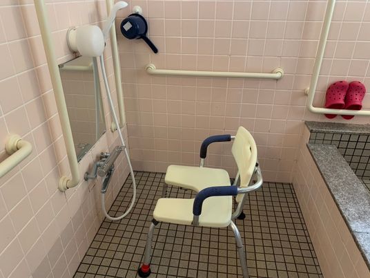 安全に配慮された浴室
