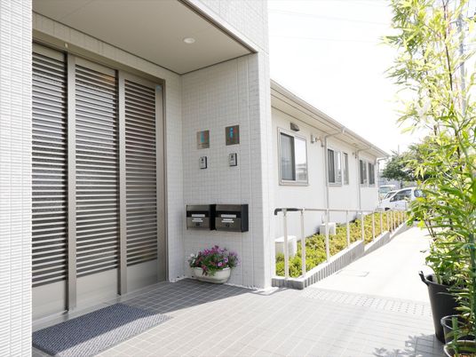 清潔なエントランス景観