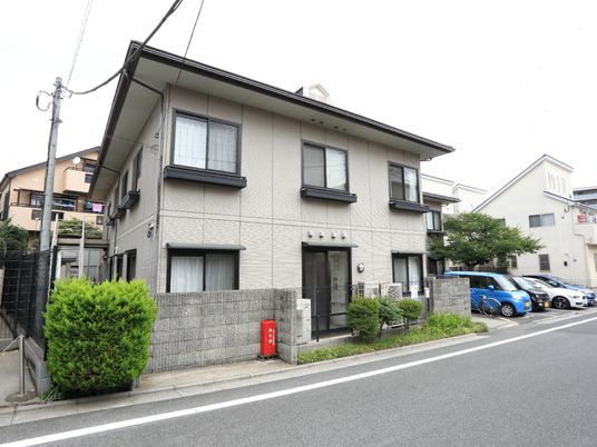 清潔感ある施設の外観