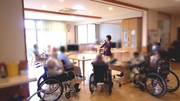 活動の様子を撮影したリビング