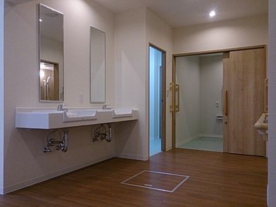 広々とした洗面台