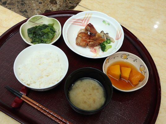 和食のバランスの取れた食事