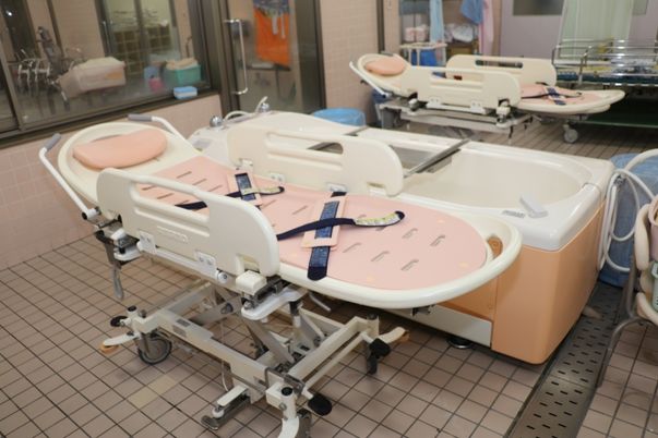 設備の整った浴室