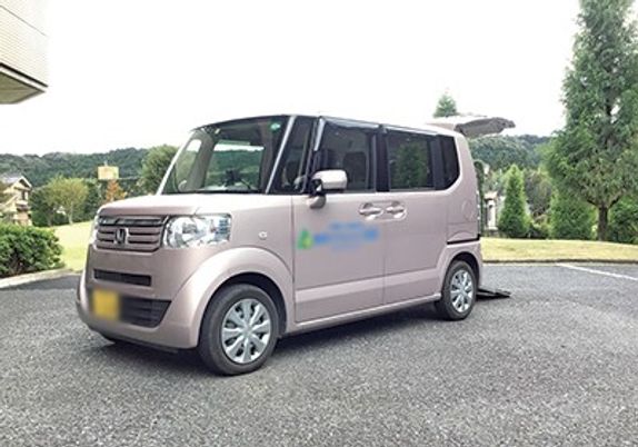 送迎車の外観