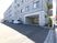 清潔感のある建物のエントランス