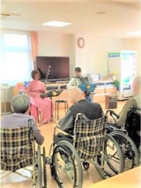 車椅子の方々と共有スペース