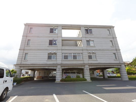 清潔感のある建物外観