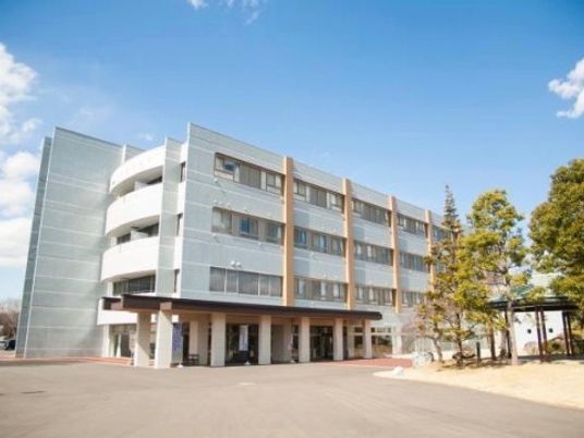 清潔感あふれる建物の外観