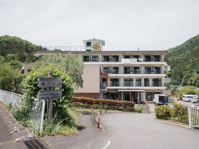 ゆったりとした外観の施設