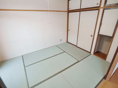 落ち着いた雰囲気の和室