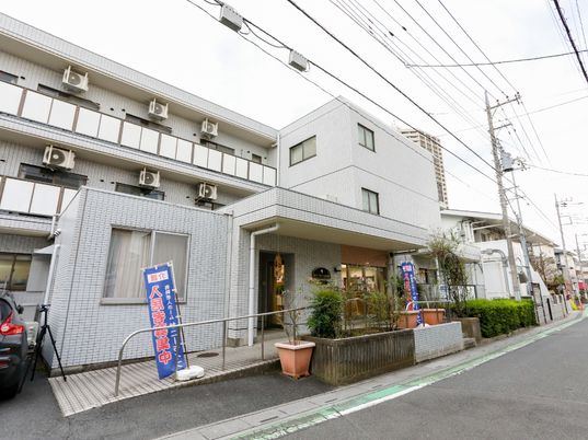 清潔感ある建物の外観