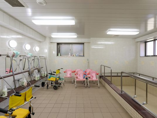 清潔な浴室の風景