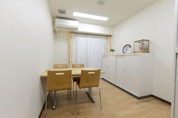 清潔な居室の一角