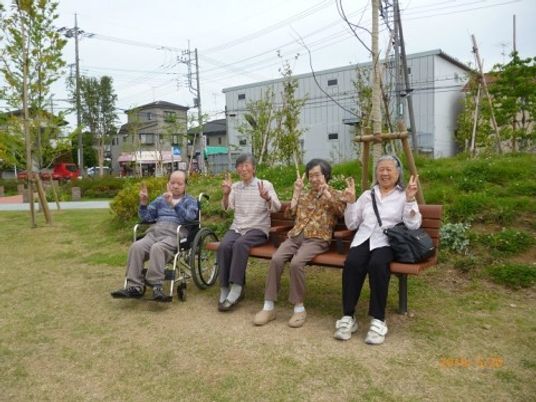利用者の戸外でのひととき