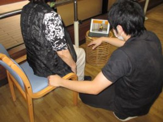 機能訓練を受ける様子