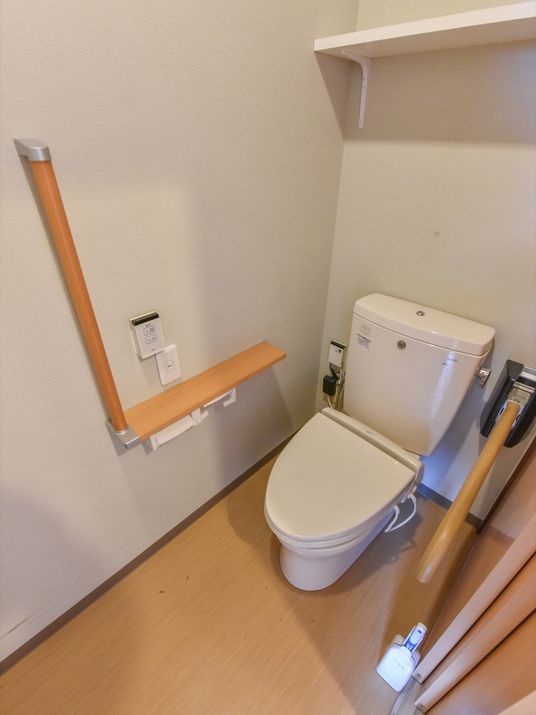 バリアフリー設計されたトイレ
