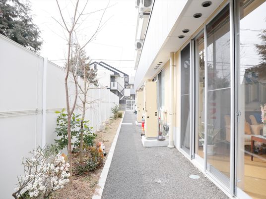 中庭付近の通路