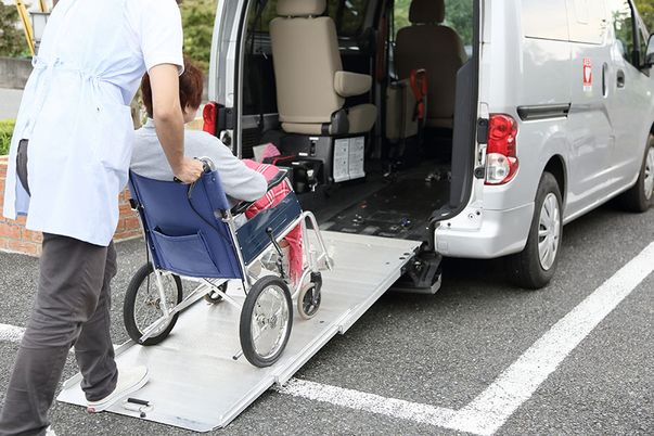 車椅子使用の送迎時