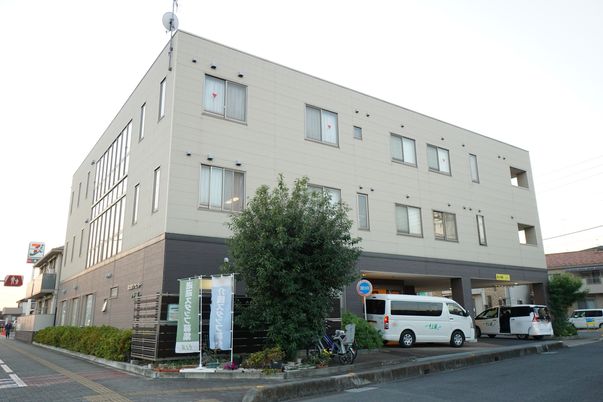 清潔感ある施設の外観