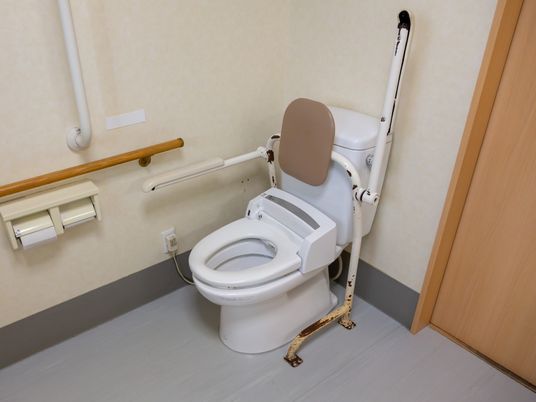 手すり付きトイレ設備