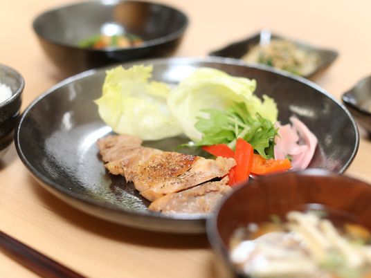 和食の盛り付け例