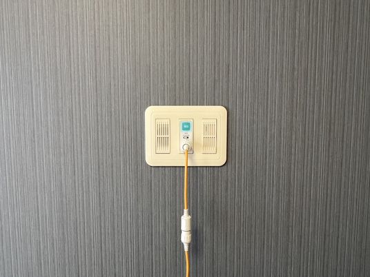 機能性を備えたエアコンのリモコン