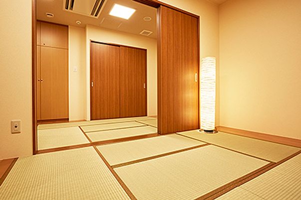 静かな和風の居室