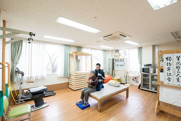 体操器具がある部屋