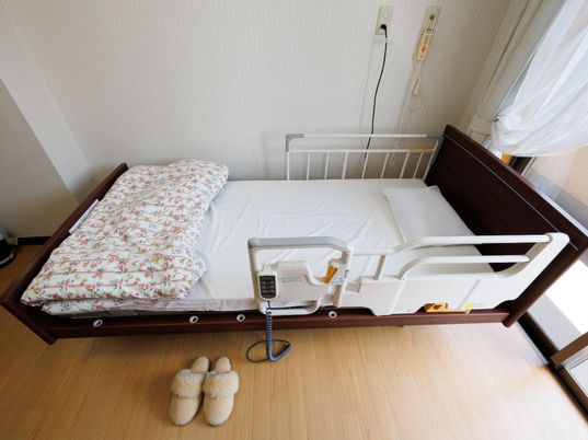 整頓された落ち着いた居室