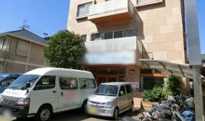施設の外観