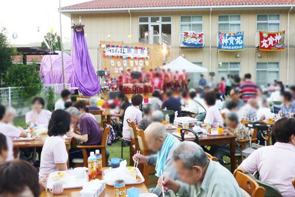 夏祭りの風景