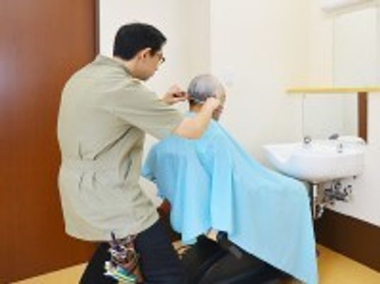 美容室でのヘアカット