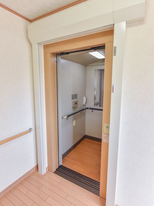 バリアフリー対応エレベーター