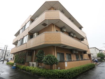 外観の建物全体図