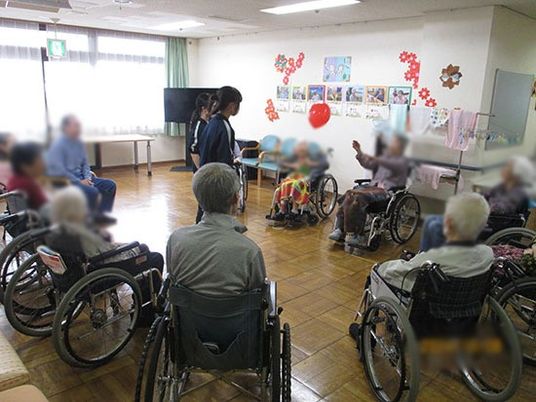 活動中の多目的室