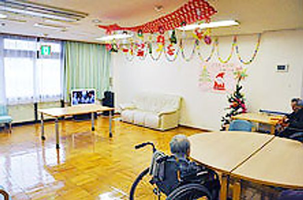 広々としたラウンジ