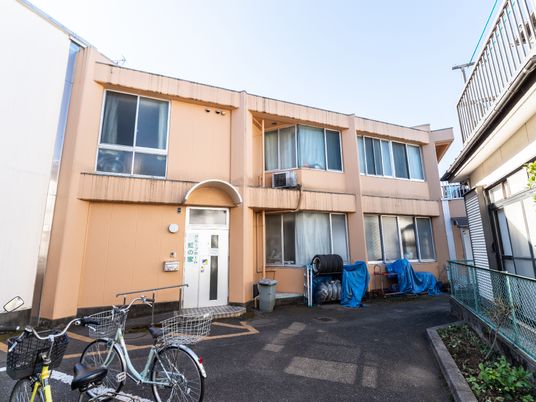 清潔な建物外観