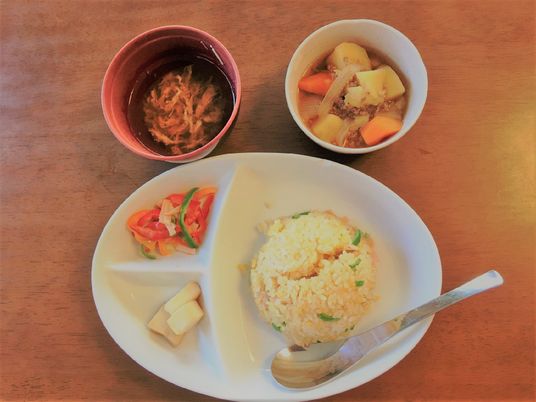 バランスのとれた食事内容