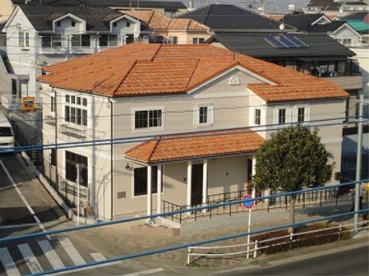 温もりのある建物外観