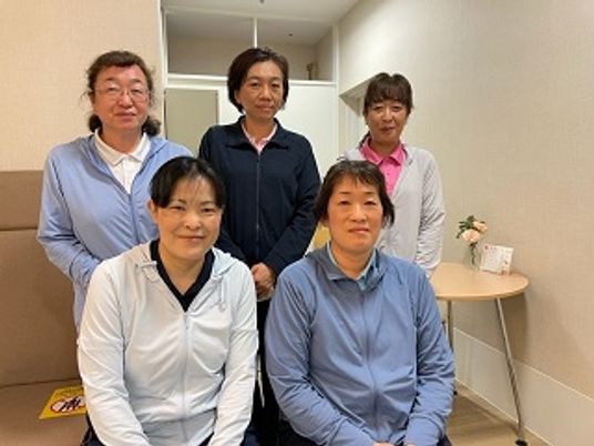 スタッフ集合写真