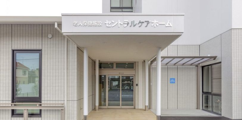 エントランスの明るい様子