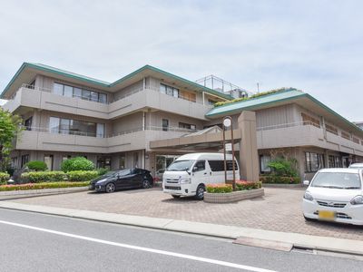 清潔感ある施設の外観