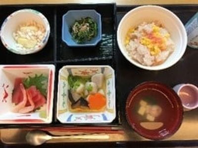 和風の食事セット