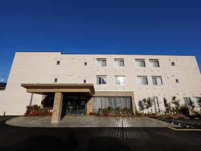 快適な外観の施設エントランス