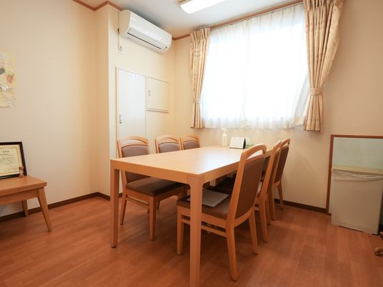居室の家具と設備